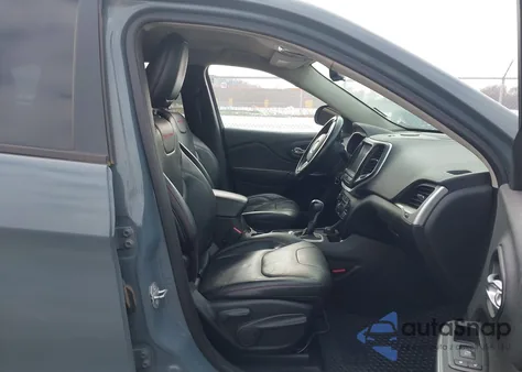 2014 Jeep Cherokee Trailhawk from USA, damaged, VIN 1C4PJMBS7EW156574